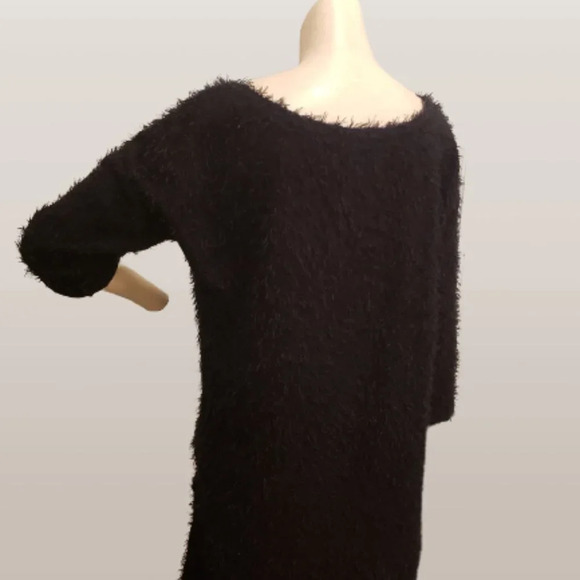 Fuzzy Long sleeve black sweater - Picture 2 of 5